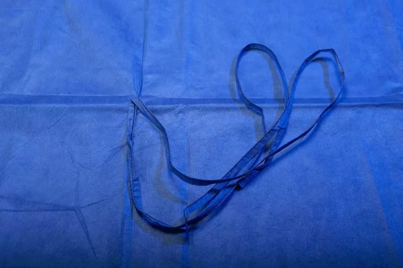 Disposable Medical Isolation Gown Reverse Gown Type Isolation Gown Knitted Cuffs SMS Non-Woven Fabric 35 Grams AAMI Bp 70 Level 1