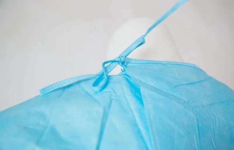 65GSM SS+PE Disposable Isolation Gown for Protective