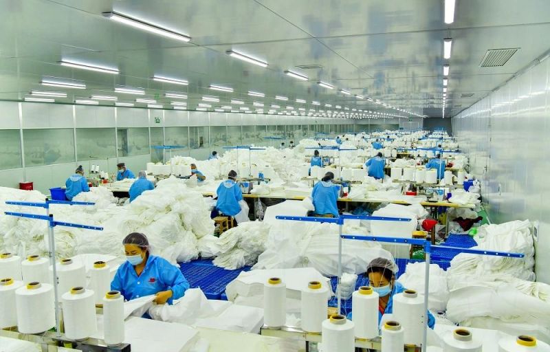 China Nonwoven Coverall Medical Body Suit Hazmat Coverall Chemical Protective Suits