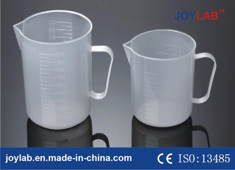 Plastic Measuring Cup with Handle