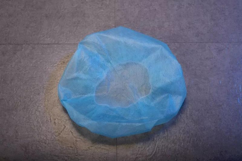 Disposable Medical Isolation Gown Low Price Blue PP Non-Woven Fabric 35g