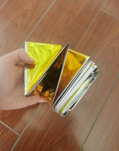 High Quality Disposable Medical Thermal Accident Blanket Golden