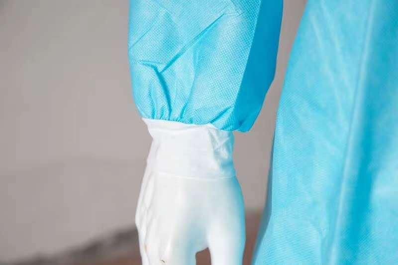 65GSM SS+PE Disposable Isolation Gown for Protective