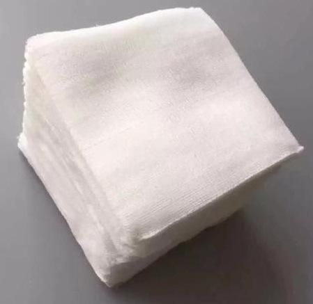 CE Certified 100% Cotton Medical Absorbent Gauze Roll Dressing Gauze Roll Gauze Swab with Manufacturer Price