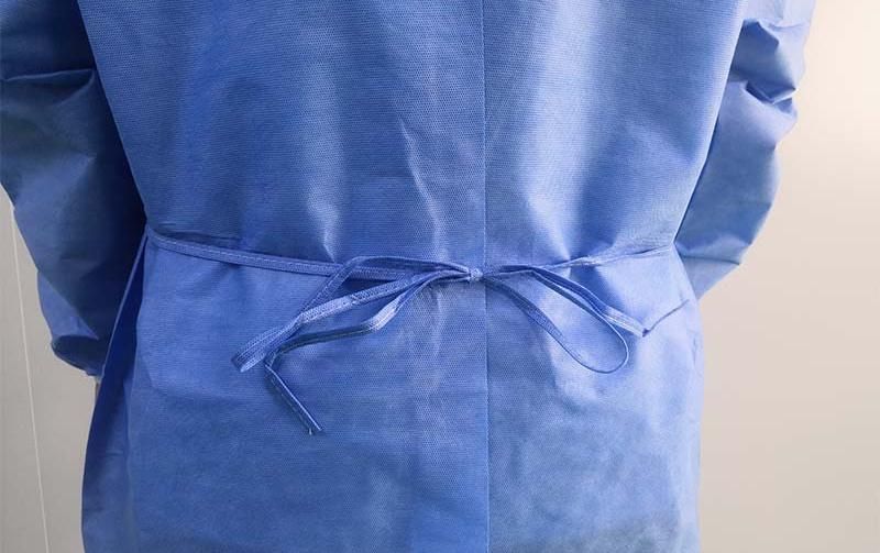 Factory Hot-Selling Non Woven Fabric SMS Isolation Gown Wholesale Price