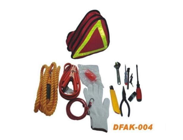 Auto First Aid Bag Road Hazard Kit with Tow Rope