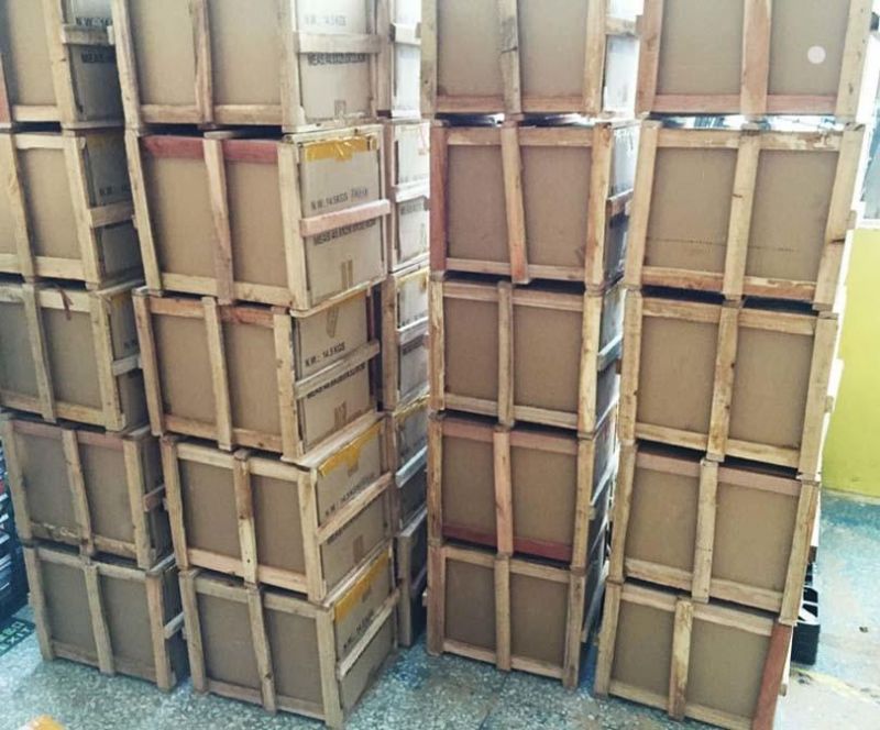 Mug Packing Carton with Wooden Stand for 48 Pieces Mugs