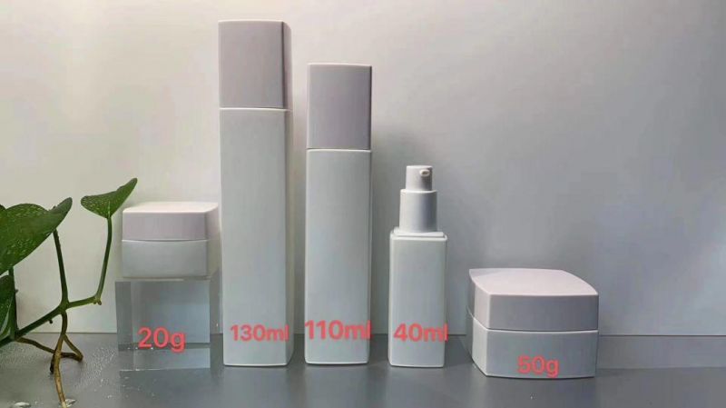 Ds002 Excellent Quality Latest Glass Cosmetic Bottle Set Have Stock