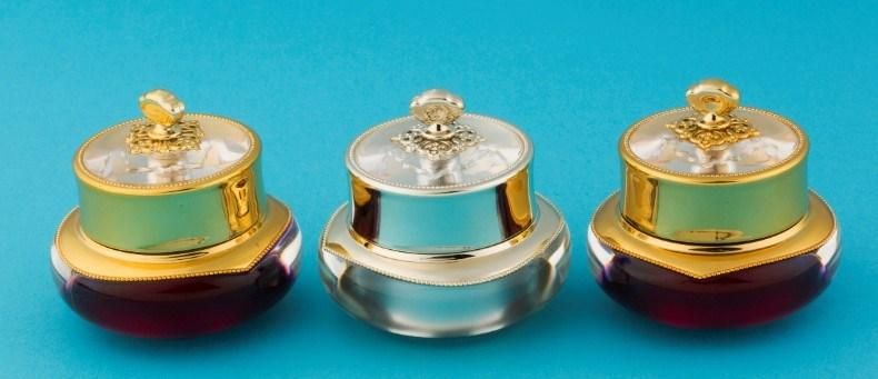 15g Luxury Empty Plastic Cream Jar with Gold Lid for Skincare