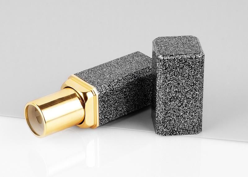Wholesale 4.3G Luxury Lipstick Glitter Tubes Empty Customized Plastic Empty Lipstick Tube Square Container Packaging