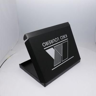 Large White Carton Packing Box with Simple Decoration