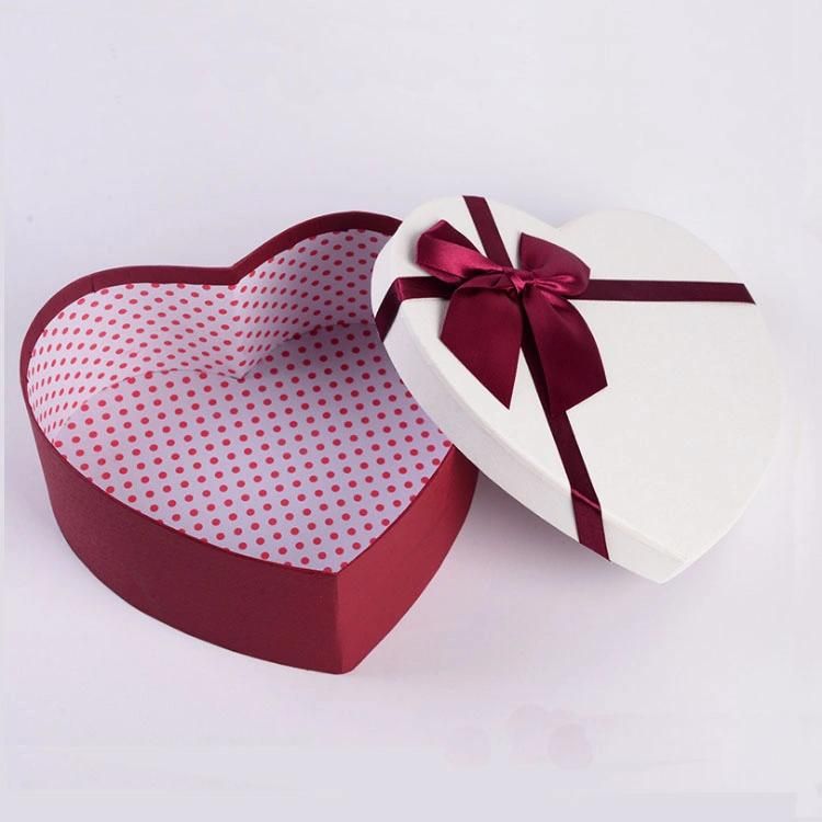 Wedding Favor Box Heart Shape Gift Box with Ribbon Tie