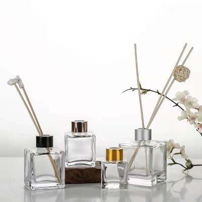 Square Round Shape Decorative Aromatherapy Bottle Clear Opal Black Jade Glass Bottle for Fragrance Feed Diffuser Oil