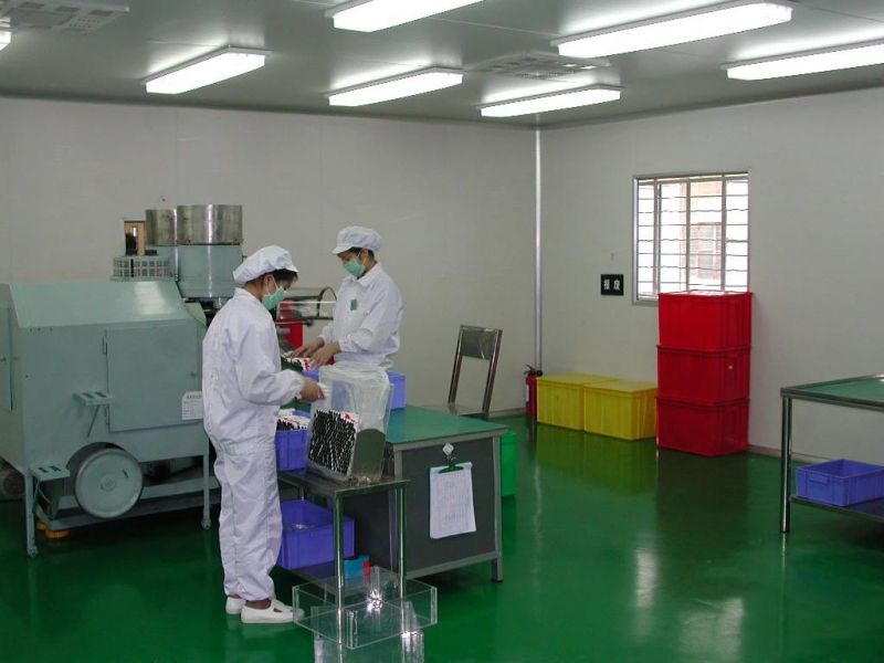 Aluminum Collapsible Tube with Nozzle Applicator for Oculentum/ Ointment Packaging