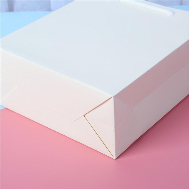 Wholesale Hand Carry Bag Gift Garments Food Chocolate Paper Hand Bag