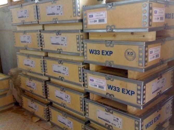 Hot Sale Cylindrical Roller Bearing SKF NTN Koyo Snr Nu324 (M) Nu326 (M) Nu332 (M) Nu334 (M) Nu207 (M) Nj202 (E/EM) NF202 Nup210e Nu208 (M) Nj203 (E/Em