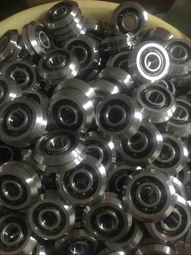 V Guide Wheel Bearing W4 W4X for Cutting Machine RM4 2RS RM4 Zz