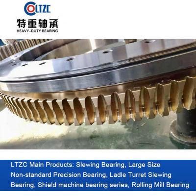 Three Row Cylindrical Roller Slewing Bearing with Outer Tooth 132.50.3550.03K20