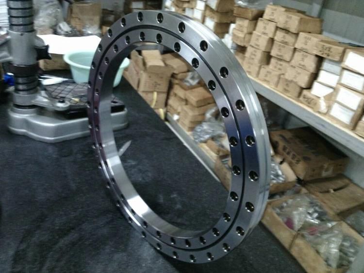100mm Hre10020 Crossed Cylindrical Roller Bearing with Two Inner Semi Rings