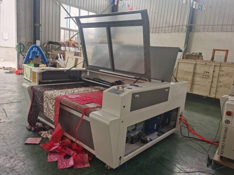 Auto Feeding CO2 Laser Cutting Machine for Cloth Fabric Leather Fiberglass Fabric Garments with CCD