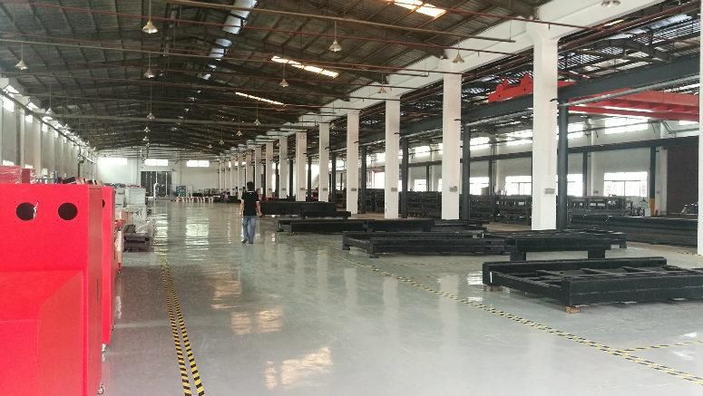 2000W Sheet Fiber Laser Cutting Machine with Ce/SGS Certificate