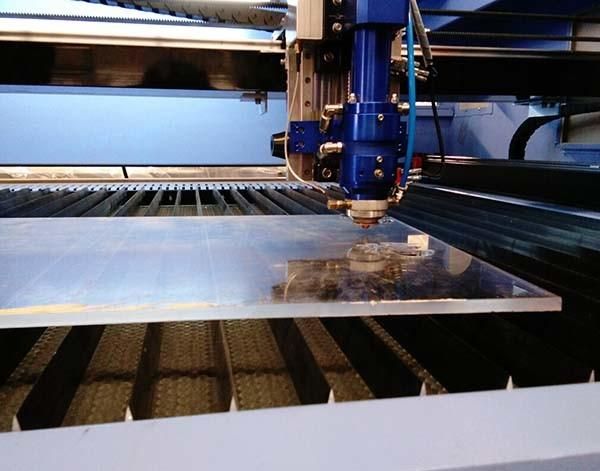 1300X900mm 150W /180W Reci Wood CO2 Laser Cut Machine