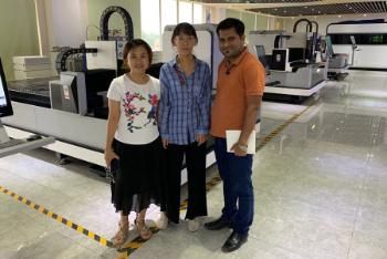 3015 1000W 2kw 4kw CNC Fiber Laser Cutting Machine Metal Tube Fiber Cutting Price