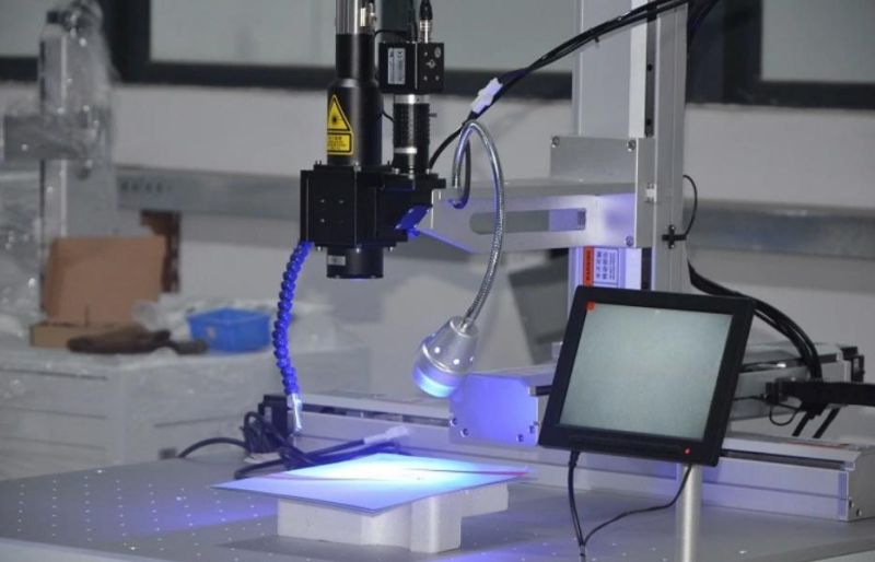 High Depth Ratio YAG Laser Pulse Welding Auto Parts Mould 80W 200W 400W Laser Spot Welding Machine