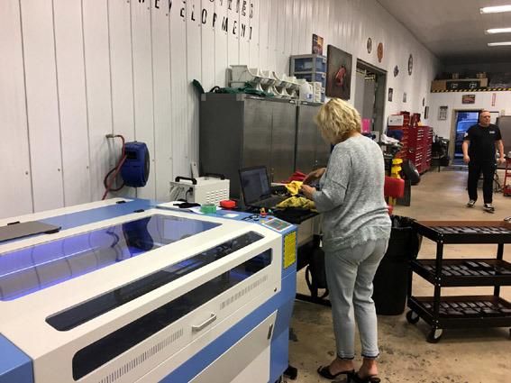 Fiberglass Fabric Wood Leather Laser Cutting Machines 1390