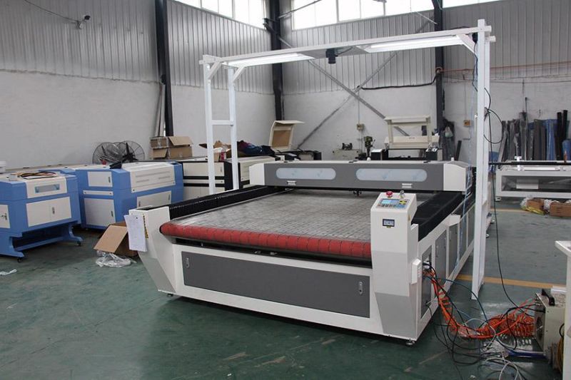 Auto Feeding Fiberglass Fabric Cloth Leather Laser Cutting Machine Flc1810CD