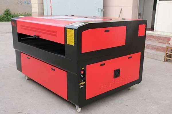 1300X900mm 150W /180W Reci Wood CO2 Laser Cut Machine