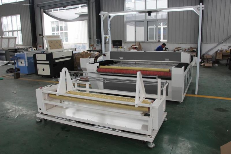 Fabric Cloth Garments Leather Fiberglass CO2 Laser Cutting Machine Flc1610c with Auto Feeding
