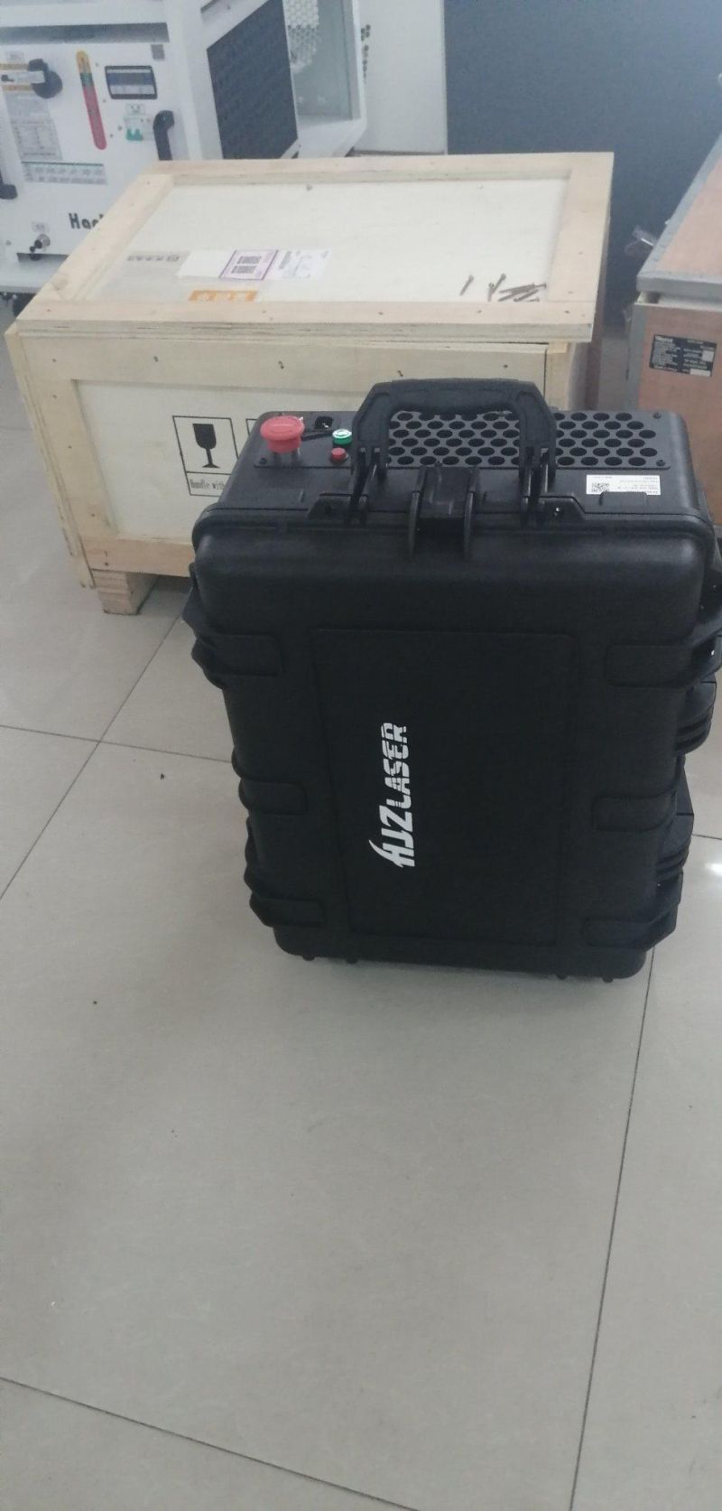 1500W Dual Optical Beam Double Scaneer Laser Cleaning Machine Cleaning Size 30cm