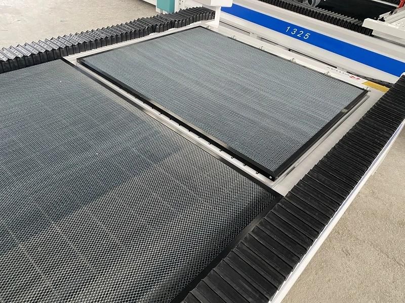 1300*2500mm CO2 Laser Cutting Machine for Processing Wood and Plywood with 12mm
