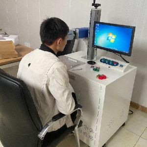 Laser Machine Raycus Fiber Laser Marking 20W 30W 50W Gold Silver Brass Jewellery Making Machine