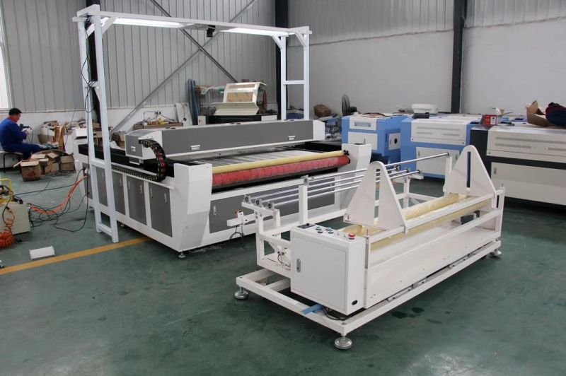 Fabric Cloth Garments Leather Fiberglass CO2 Laser Cutting Machine Flc1610c with Auto Feeding