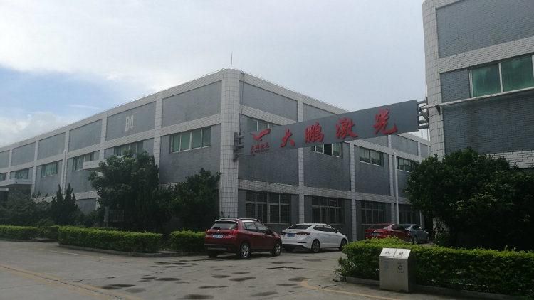 2000W High Thickness Fiber Laser Cutting with Pallet Changer and Closed Body