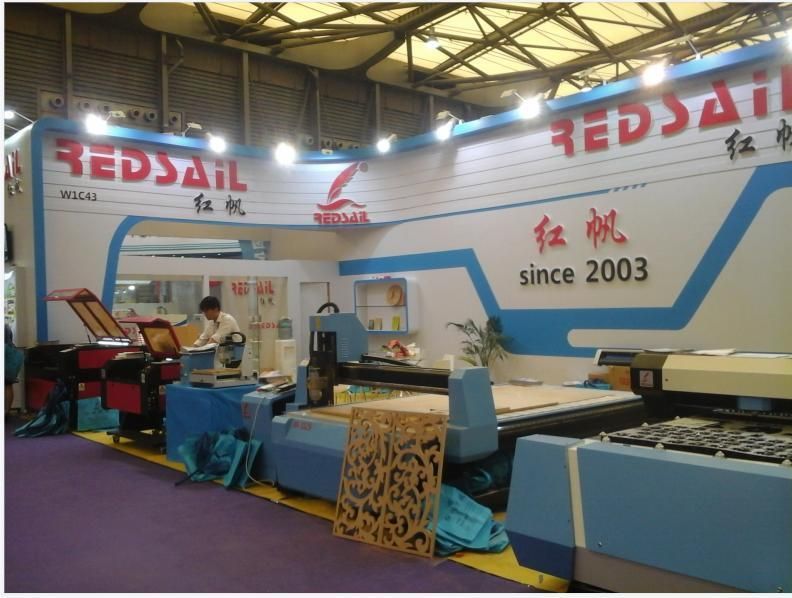 80W 500 X 700 mm Redsail Laser Cutting Machine with CE FDA