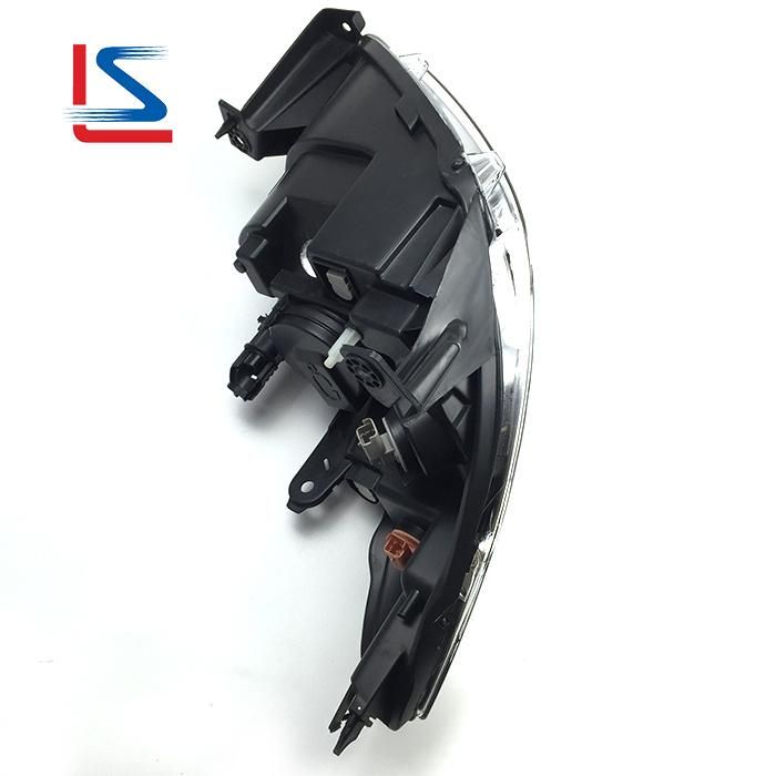 Auto Parts Head Lamp for Dacia Lodgy Dokker 2012 Headlight 260105000r 260605913r Car Halogen Lamp
