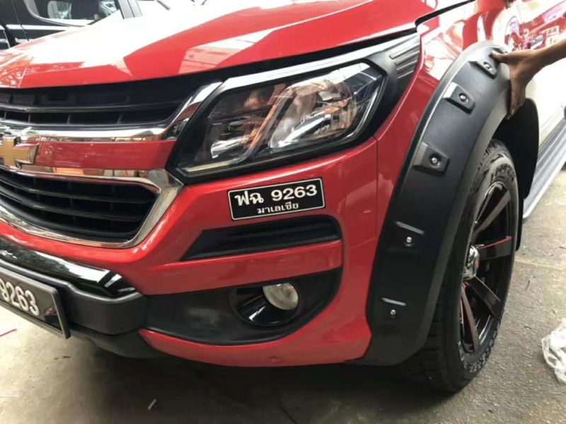 4X4 Pickup Car Accessories Car Wheel Fender for Colorado 2017~on