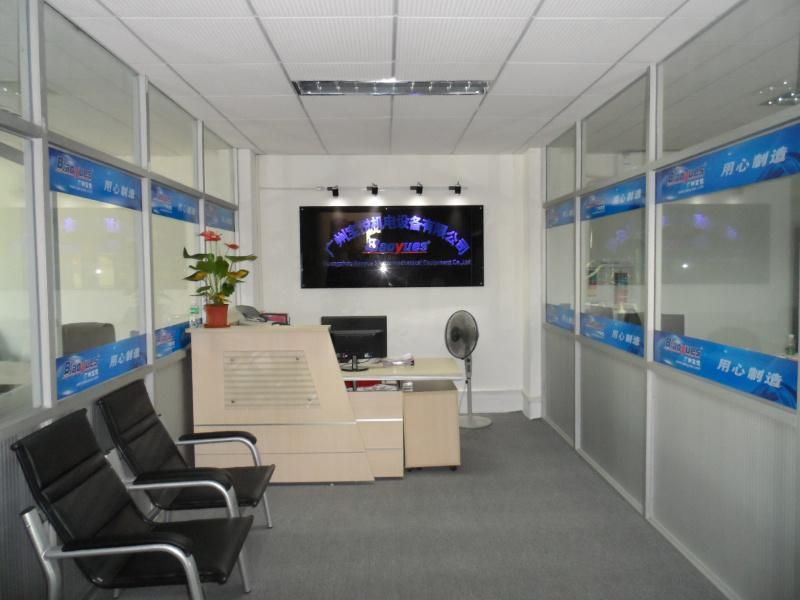 Garage Equipments/Auto Painting Eguipment/Car Spray Booth with Air Purification System