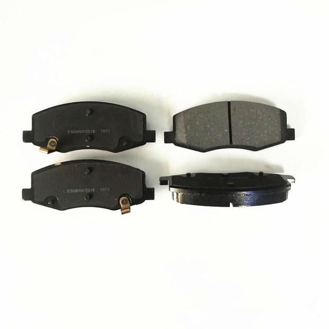 Automobile Parts Semi-Metallic Car Disc Brake Pads for Chery