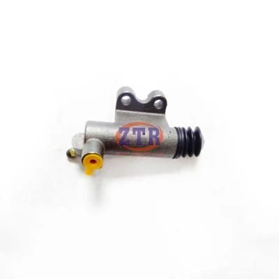 Auto Parts Clutch Slave Cylinder for MR111585 L200 4D56