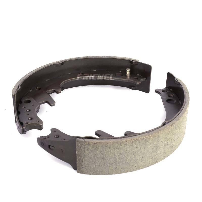 High Quality Non-Asbestos Brake Shoes with ISO9001 for Light Truck