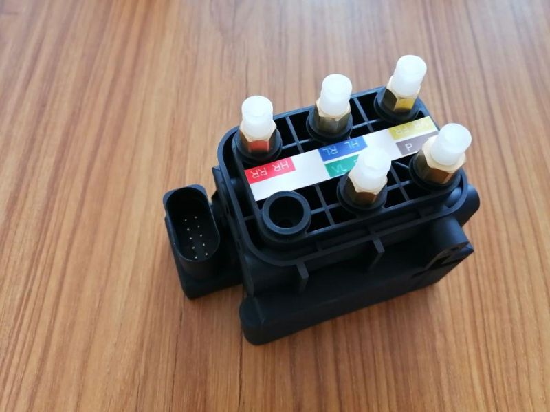 Mercedes C-Class W205 OEM Air Suspension Solenoid Valve Block 0993200058