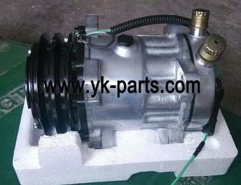 7h15 4652 Auto AC Compressor for Heavy Duty Truck