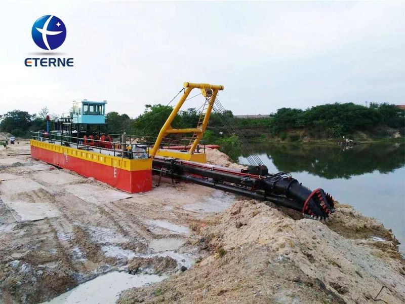 CSD300 Sand Dredging Machine Equipment Hydraulic Canal Ports Pumping Boat River Mining Silt Clay Mud Cutter Suction Dredger Boat Price