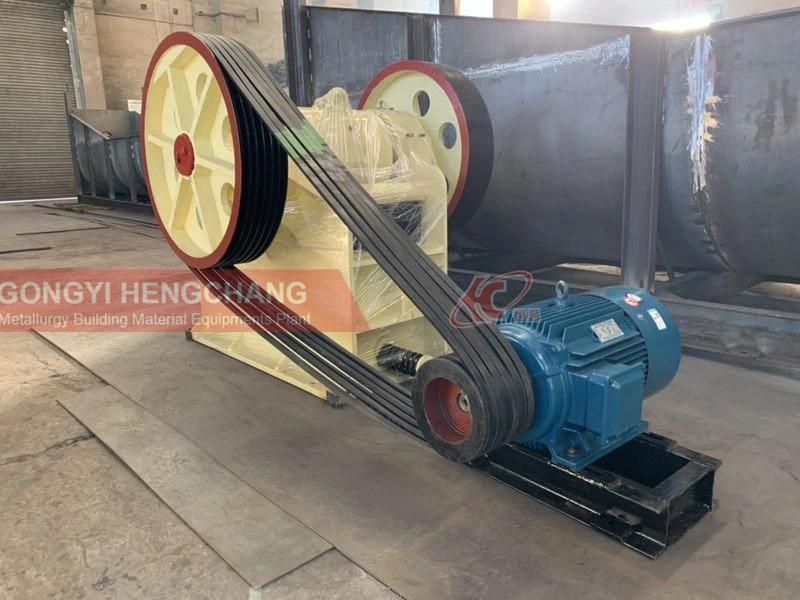 PE250*400 Mini Mobile Jaw Crusher with Diesel Engine in Gold Gravity Process Plant
