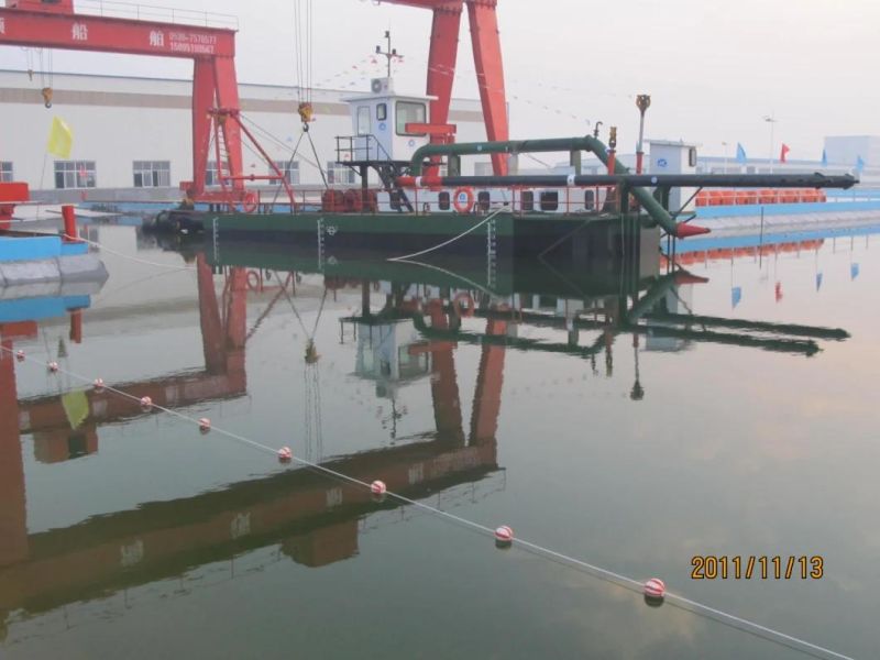 China 28 Inch Hydraulic Cutter Suction Dredger for Sale