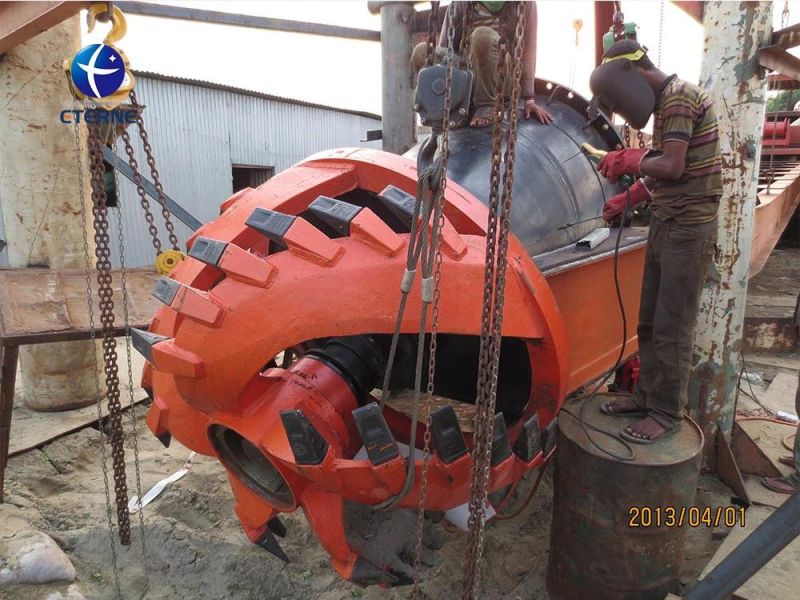 CSD300 Sand Dredging Machine Equipment Hydraulic Canal Ports Pumping Boat River Mining Silt Clay Mud Cutter Suction Dredger Boat Price